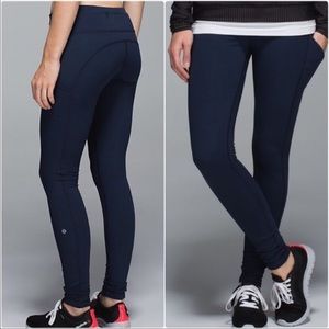 LULULEMON navy blue hi rise ankle cropped athletic leggings side pockets C24